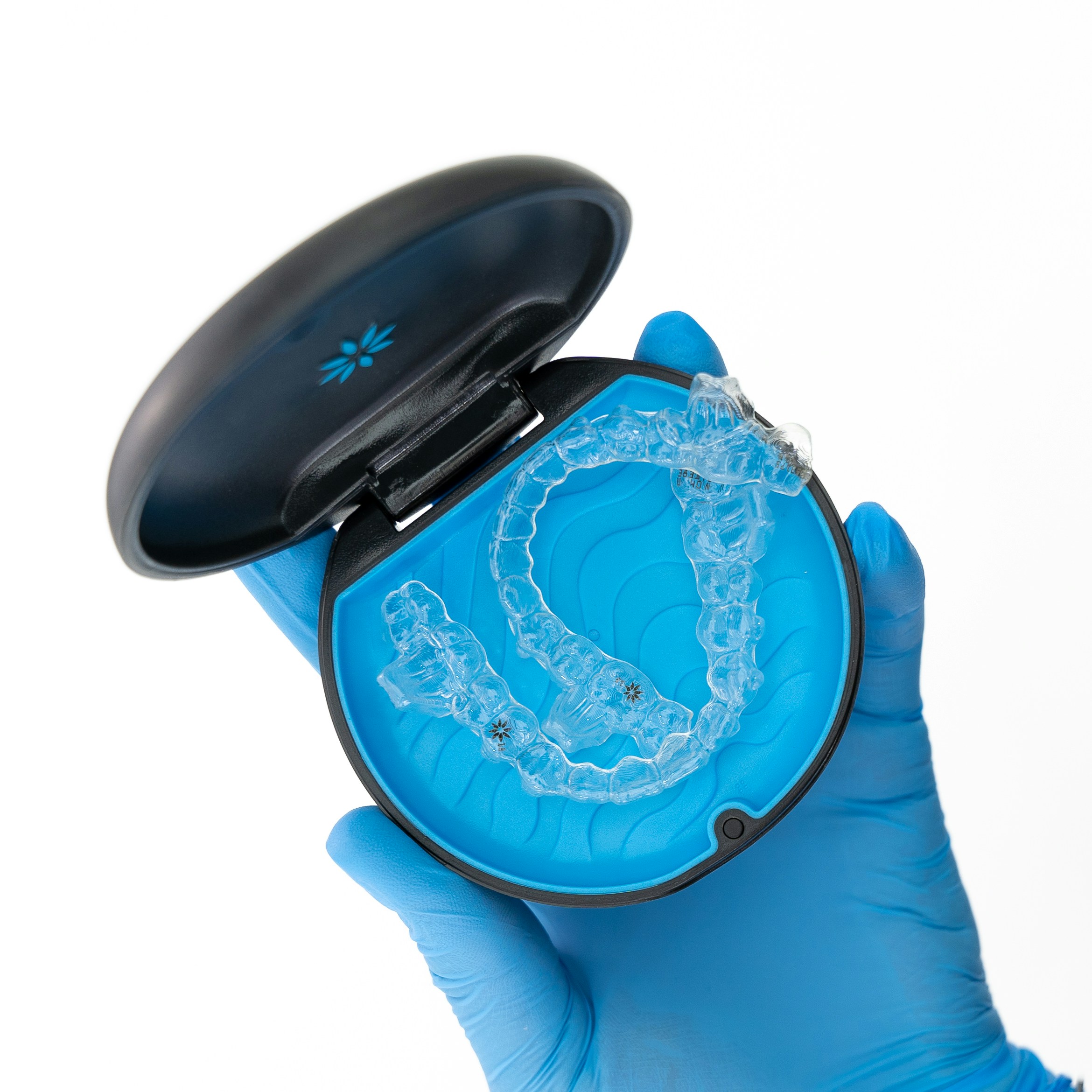 Clear Aligners vs Braces 2026: Complete Comparison Guide for Patients ...